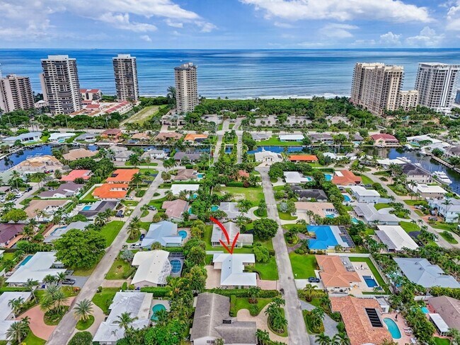 Foto del edificio - 1206 Dolphin Rd