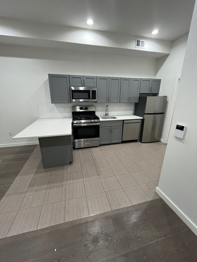 Building Photo - 1155 Elizabeth Ave