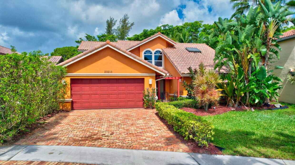 Primary Photo - 23213 Boca Club Colony Cir