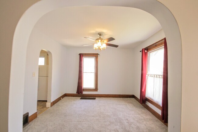Foto del edificio - 1263 SW Washburn Ave