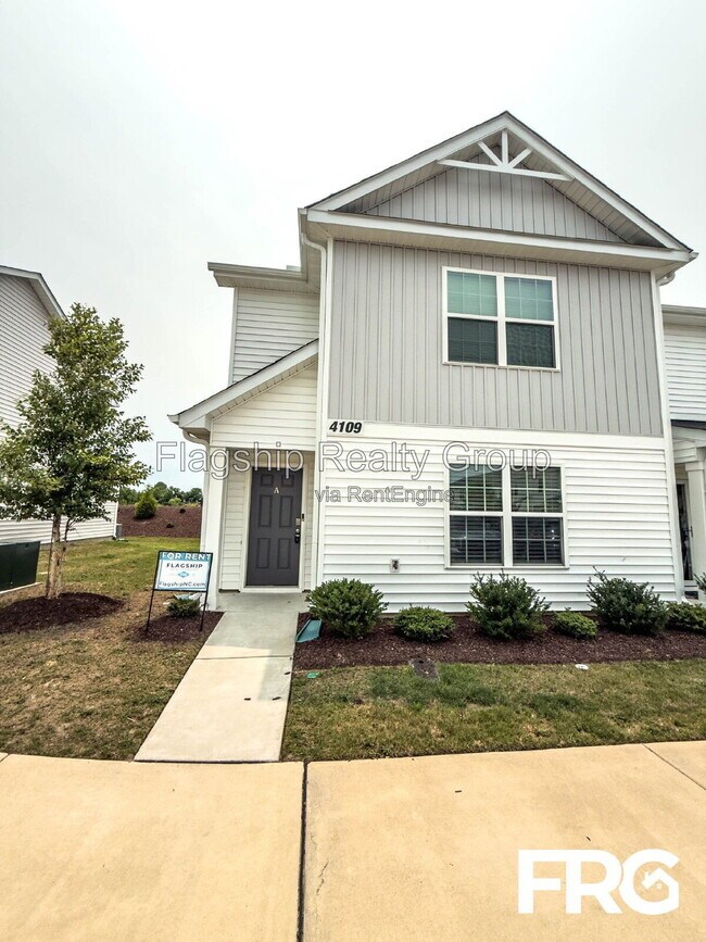 Building Photo - 4109 Laurel Rdg Dr