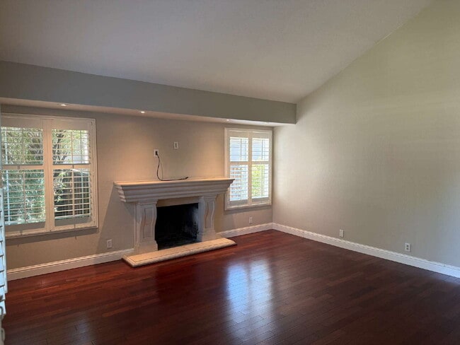 Building Photo - Remodeled Blossom Valley Home