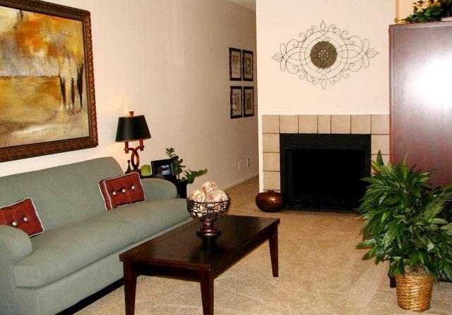 Foto del edificio - 4400 Bluemel Rd