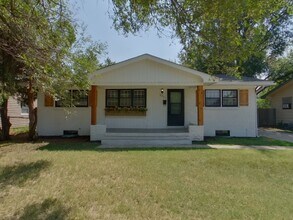 Building Photo - 2321 W Sunnybrook St