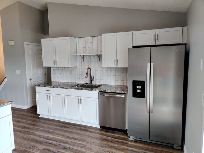 Building Photo - 4211 Aruba Dr