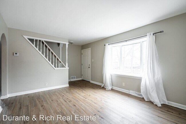 Building Photo - 4 br, 1.5 bath House - 5163 N 58th St