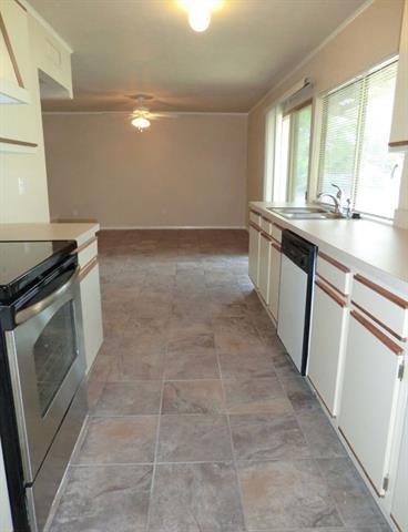 Foto del edificio - 3313 Janwood Ln