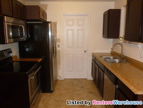 Building Photo - 208 E Sagefield Dr