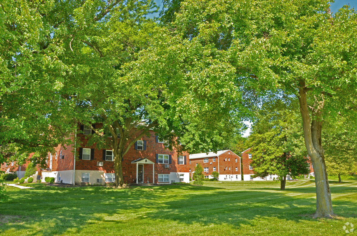 Primary Photo - Springwood Apartments