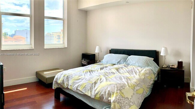 Foto del edificio - 4100 Salzedo St