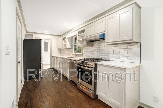 Building Photo - 2695 Peeler Rd