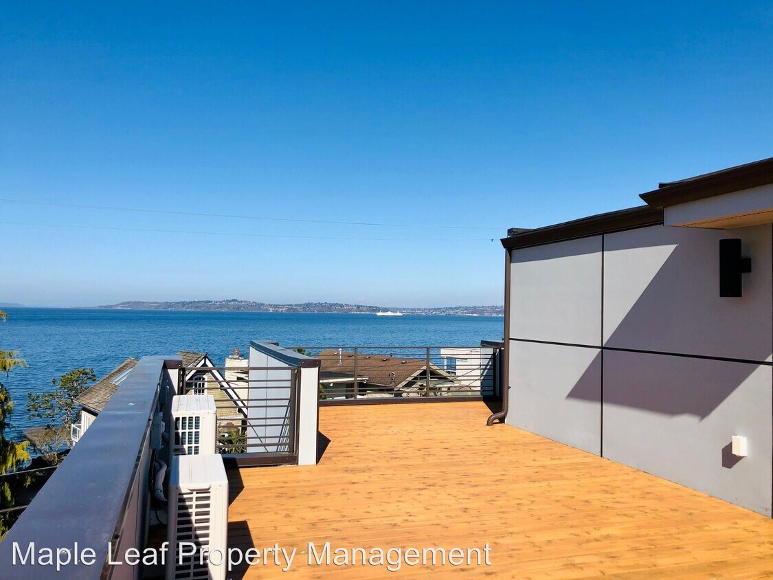 2 br, 1.5 bath House 3036 Alki Ave SW House Rental in Seattle, WA