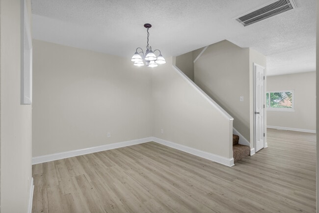 Building Photo - 125 Pirates Rd