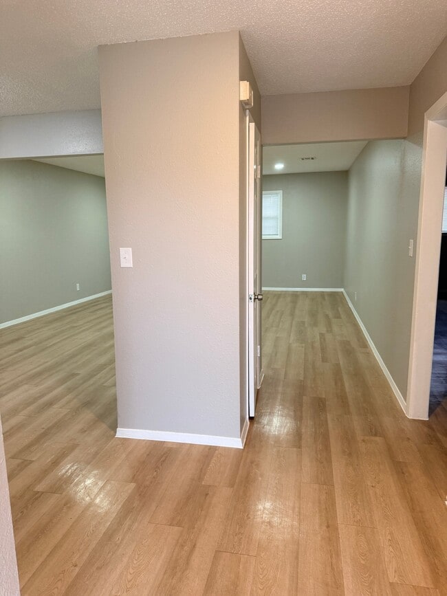 Foto del edificio - 2314 S 84th E Ave