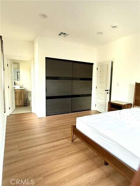 Foto del edificio - 6148 Lederer Ave