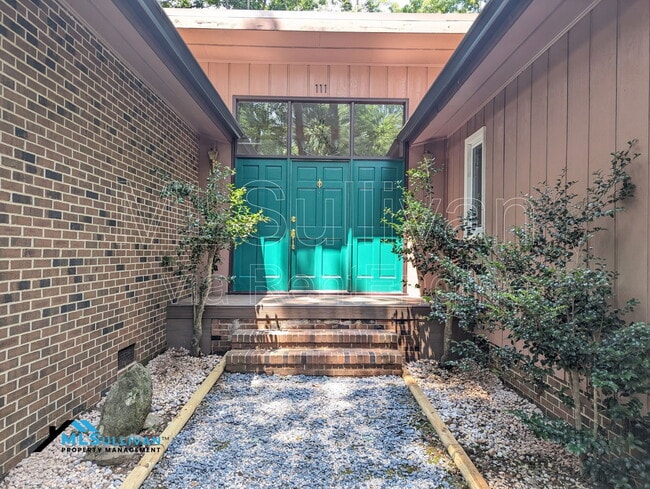 Building Photo - 111 Virginia Dr