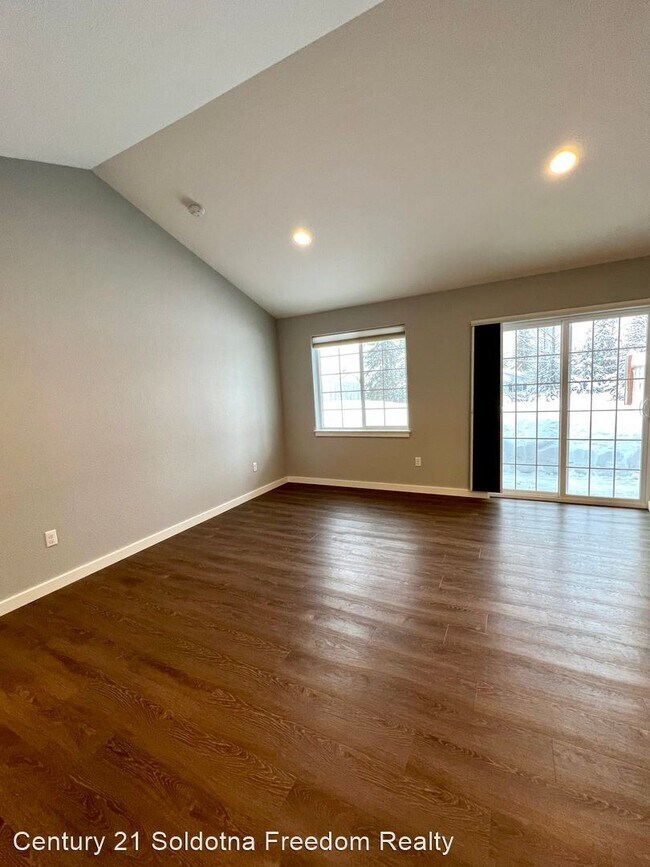 Foto del edificio - 2 br, 2 bath House - 136 Lord Baranof St