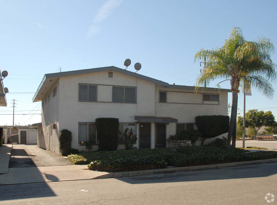 Foto del edificio - 512-516 E Hurst St