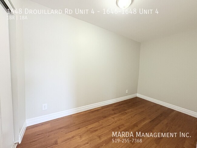 Photo du bâtiment - COZY 1 BED/1 BATH UNIT ON DROUILLARD + HYDRO & GAS