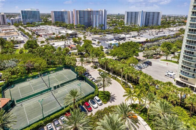 Foto del edificio - 3200 N Ocean Blvd