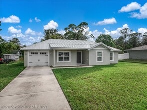 Building Photo - 2909 Mullet Ave