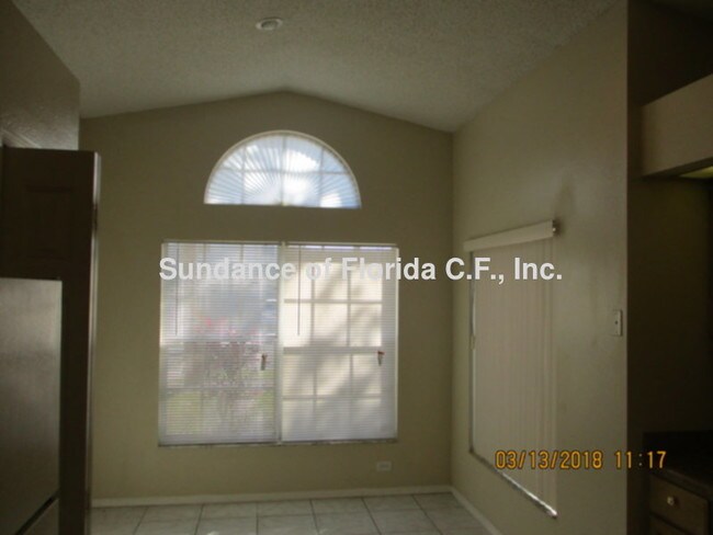 Building Photo - Orange County    Pool home