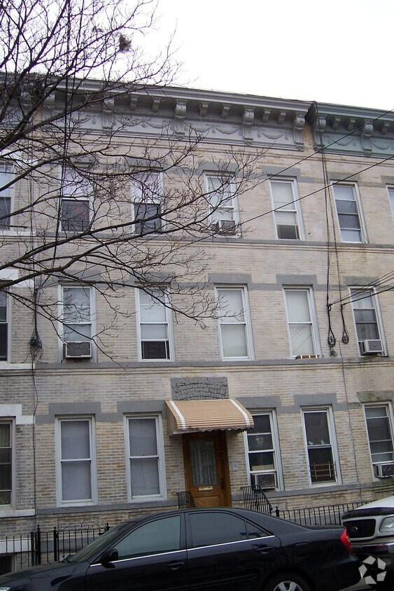 Building Photo - 362 Onderdonk Ave