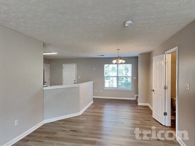 Building Photo - 103 Dumaine St