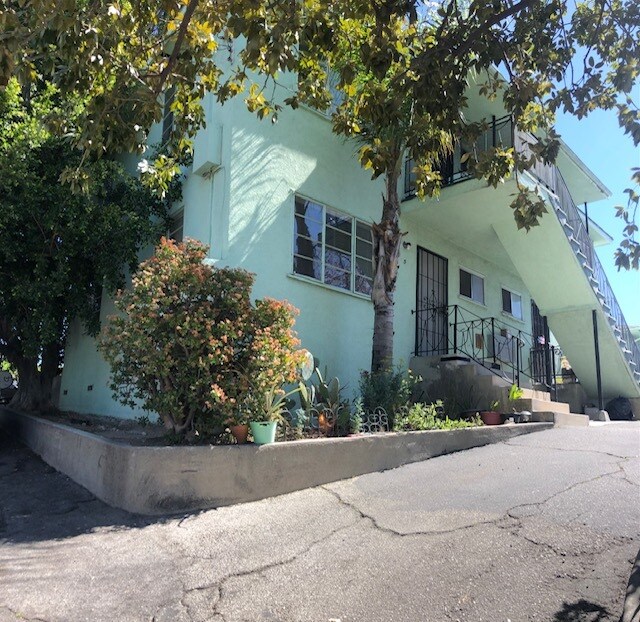 Foto del edificio - 613 W Avenue 28