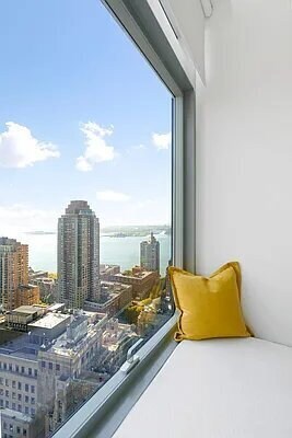 Foto del edificio - High Floor - Friendly Condo.