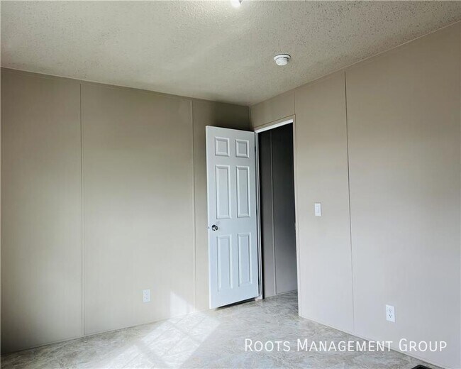 Building Photo - Home Available to Lease - Apply Today!