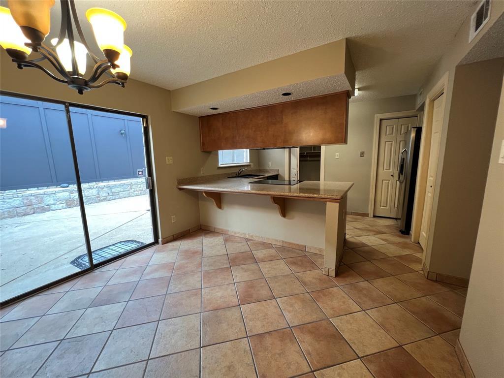 Primary Photo - 508 Hickory Dr