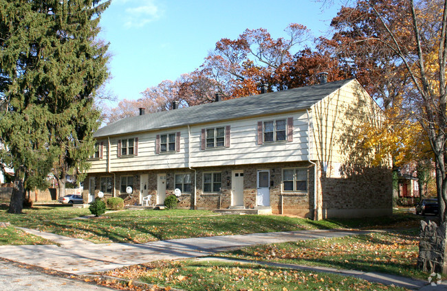 Building Photo - Haddon House