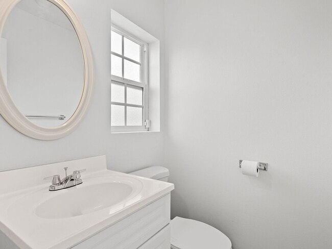 "Spacious 4-Bed, 3-Bath Oasis in Prime Los Angeles Location - 2080 Sq Ft of Comfort!" - "Spacious 4-Bed, 3-Bath Oasis in Prime Los Angeles Location - 2080 Sq Ft of Comfort!" Apartment