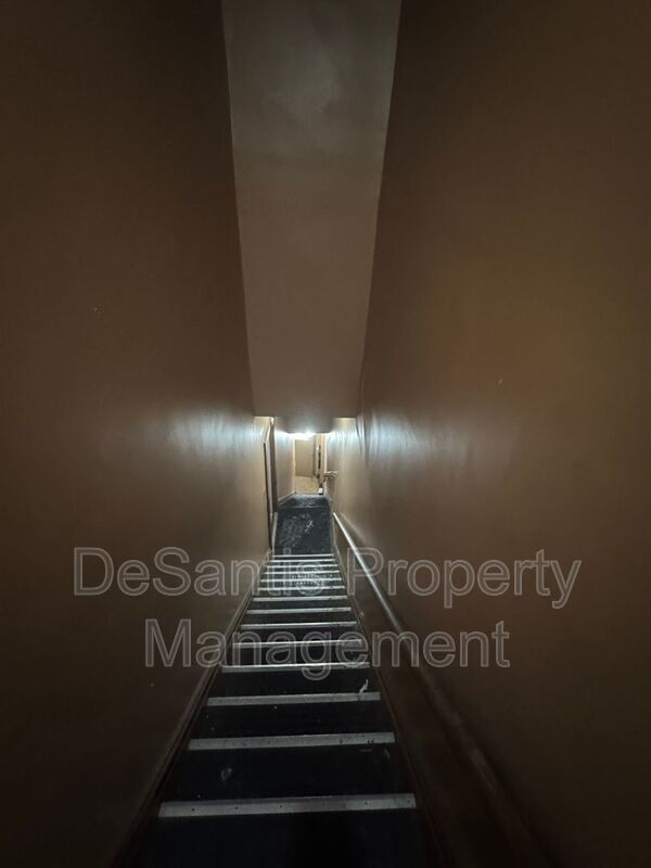 Foto del edificio - 810 Amity St