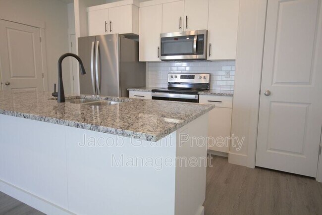 Foto del edificio - 651 S 2400 W