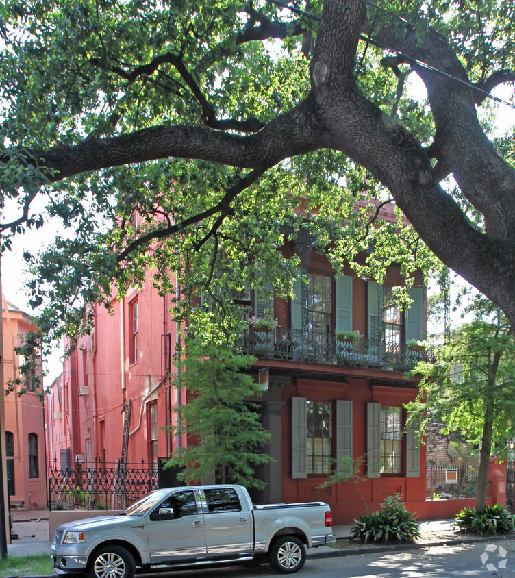 Foto del edificio - 735 Esplanade Ave