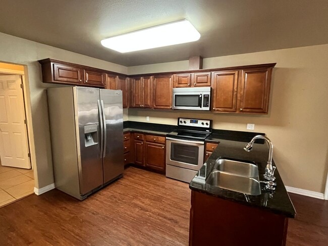 Building Photo - 918 Sequoyah Way