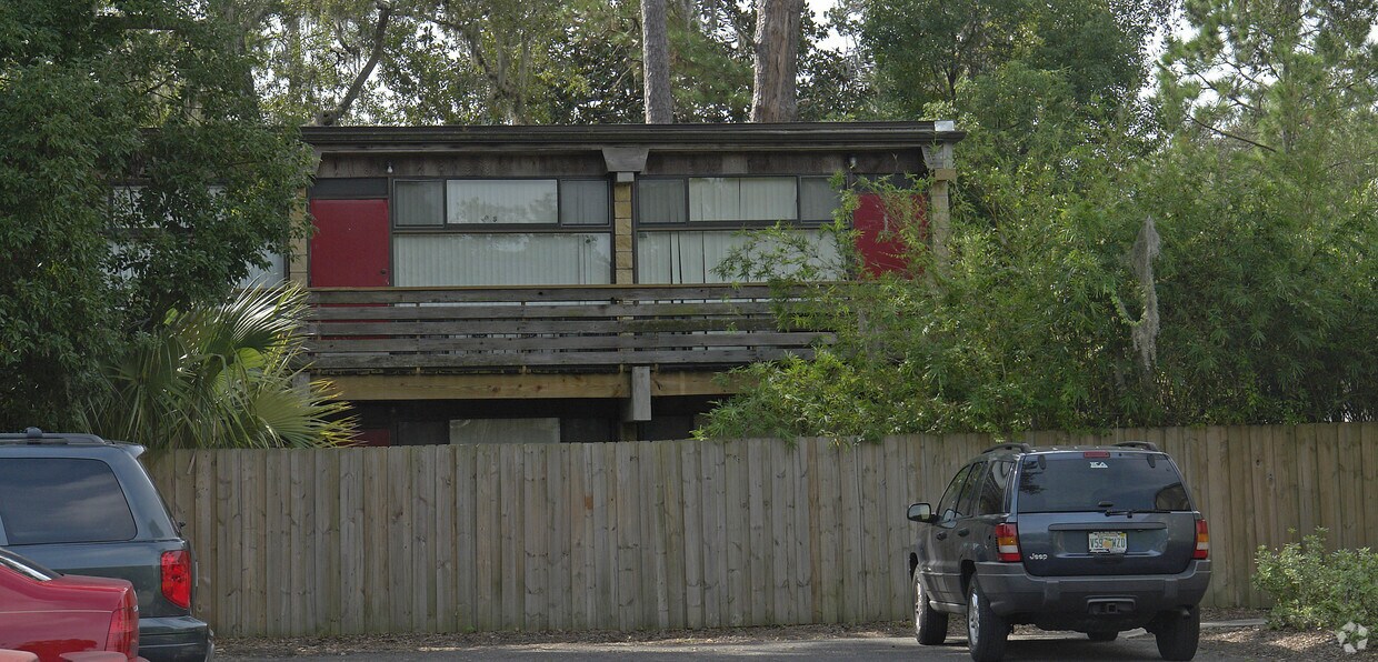 Building Photo - 203 NW 15th St