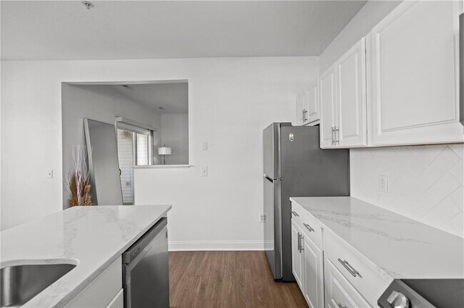 Foto del edificio - 106 E Mill St