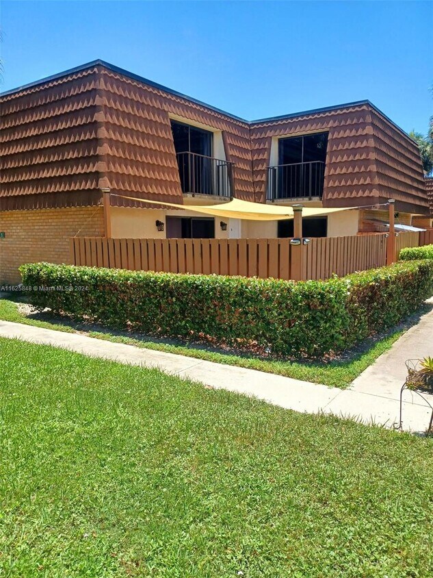 Foto principal - 141 Heritage Way