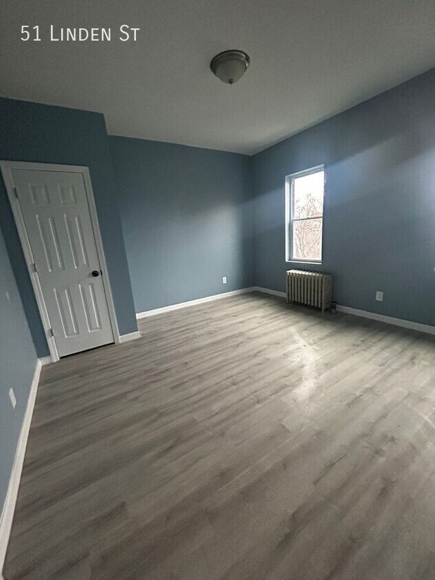 Photo - 51 Linden St-