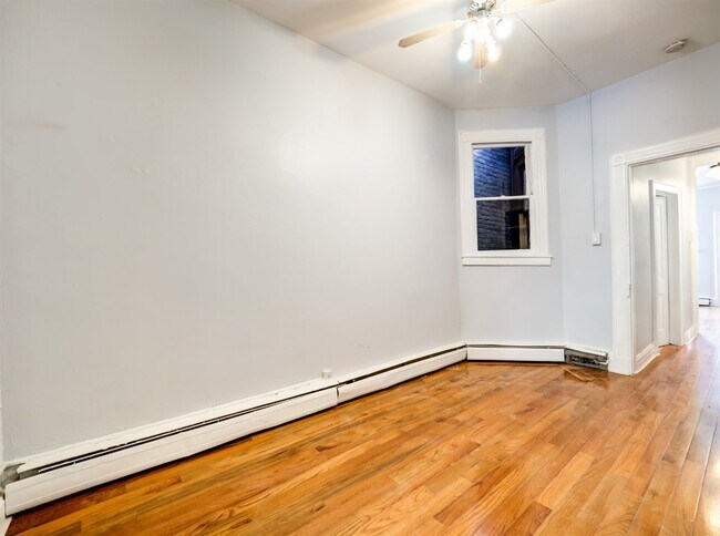 Foto del edificio - 408 Central Ave