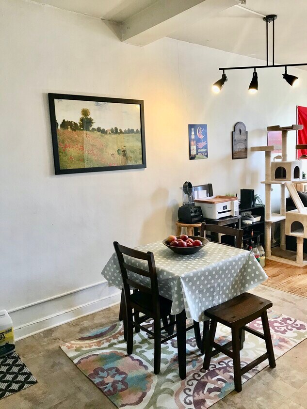Foto principal - 638 State St