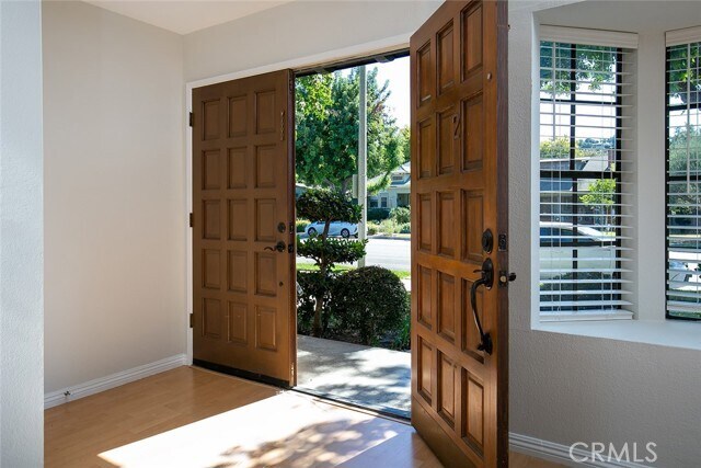 Foto del edificio - 402 El Centro St