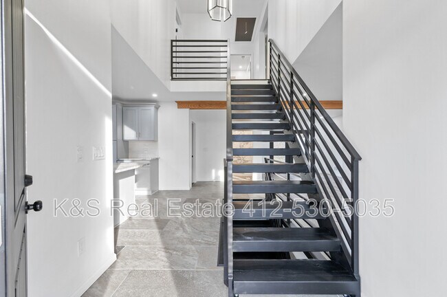 Photo - 762 S Margaretta St House