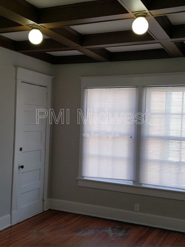 Foto del edificio - 125 E 17th St