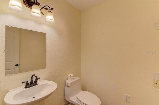 Foto del edificio - 3208 48th Ave Dr W