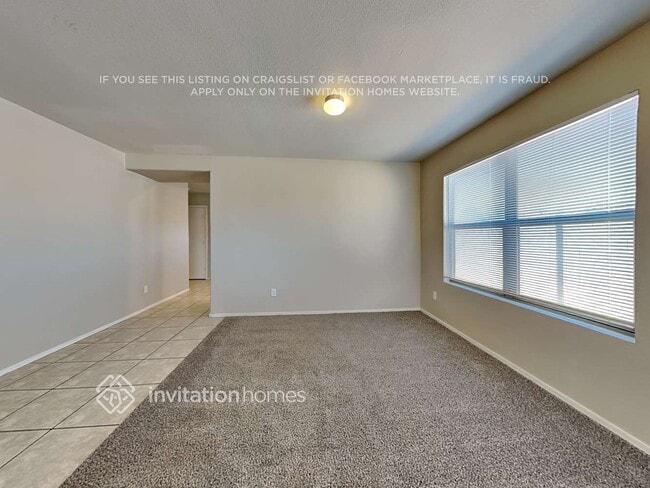 Building Photo - 2443 W Mobile Ln