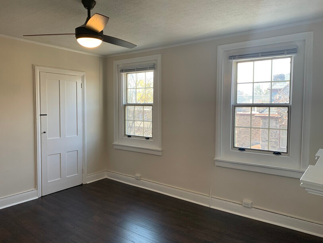 Foto principal - 77 N 2nd St